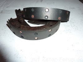 Beläge aufgenietet.jpg Beläge aufgenietet.jpg