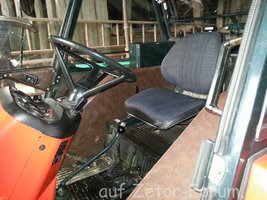 Zetor innen.jpg