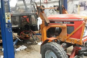 Zetor_Konsole.jpg