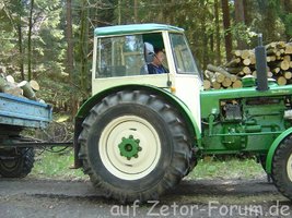 Zetor (6).JPG Zetor (6).JPG