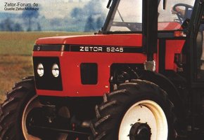 zetor_scheinwerfer_5245.jpg zetor_scheinwerfer_5245.jpg