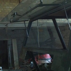 Heckscheibe_Einbau_02