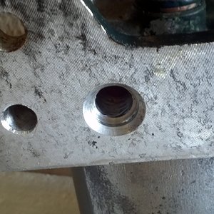 Oelfilter_gehäuse_anbauen_04
