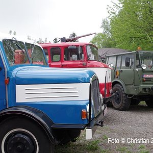 S4000-1, W50LA-TLF16 und Tatra 813