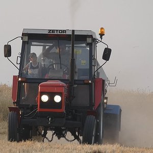 ☆Zetor Dostaje w Palnik!☆Prace Pożniwne 2019 z Vixą☆ - YouTube