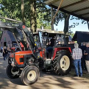 Hoffest in Dorsten 2019 - Zetor 7011 vor der Motorbremse - YouTube