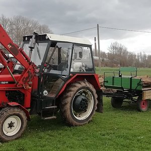 Zetor 5211 und Gummiwagen K40ST