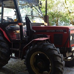 zetor 7745.jpg