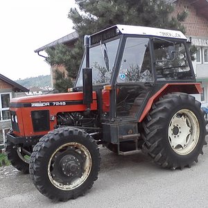 18720356_z.jpg