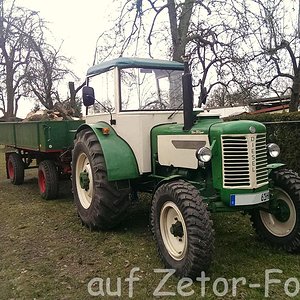 Zetor (1).jpg