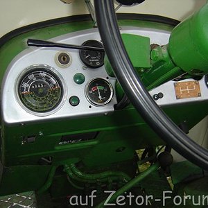 Zetor (4).JPG