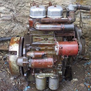 Motor_Zetor_2011.jpg