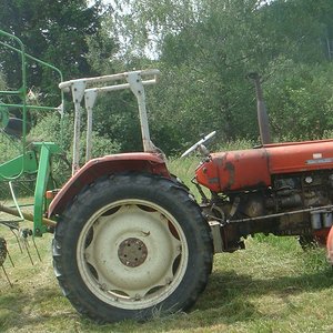 zetor4011.jpg