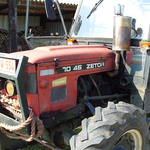 tractor 010.JPG
