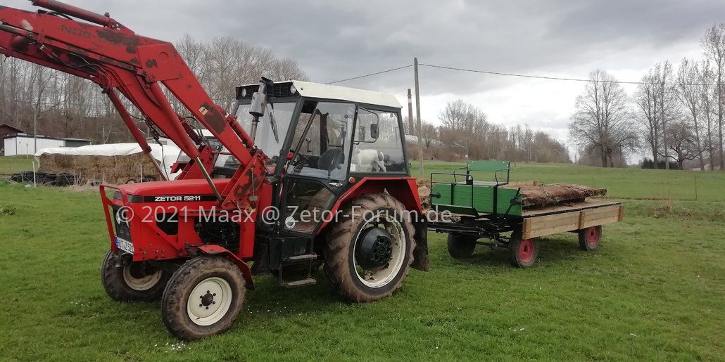 Zetor 5211 und Gummiwagen K40ST